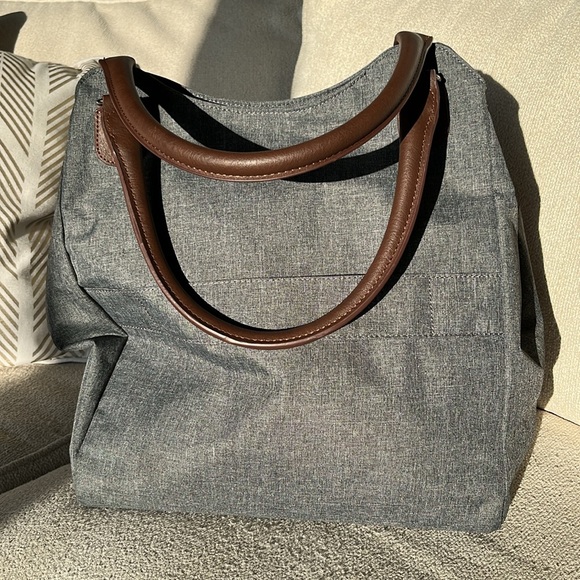 Chaps gray tote bag. - Picture 4 of 11
